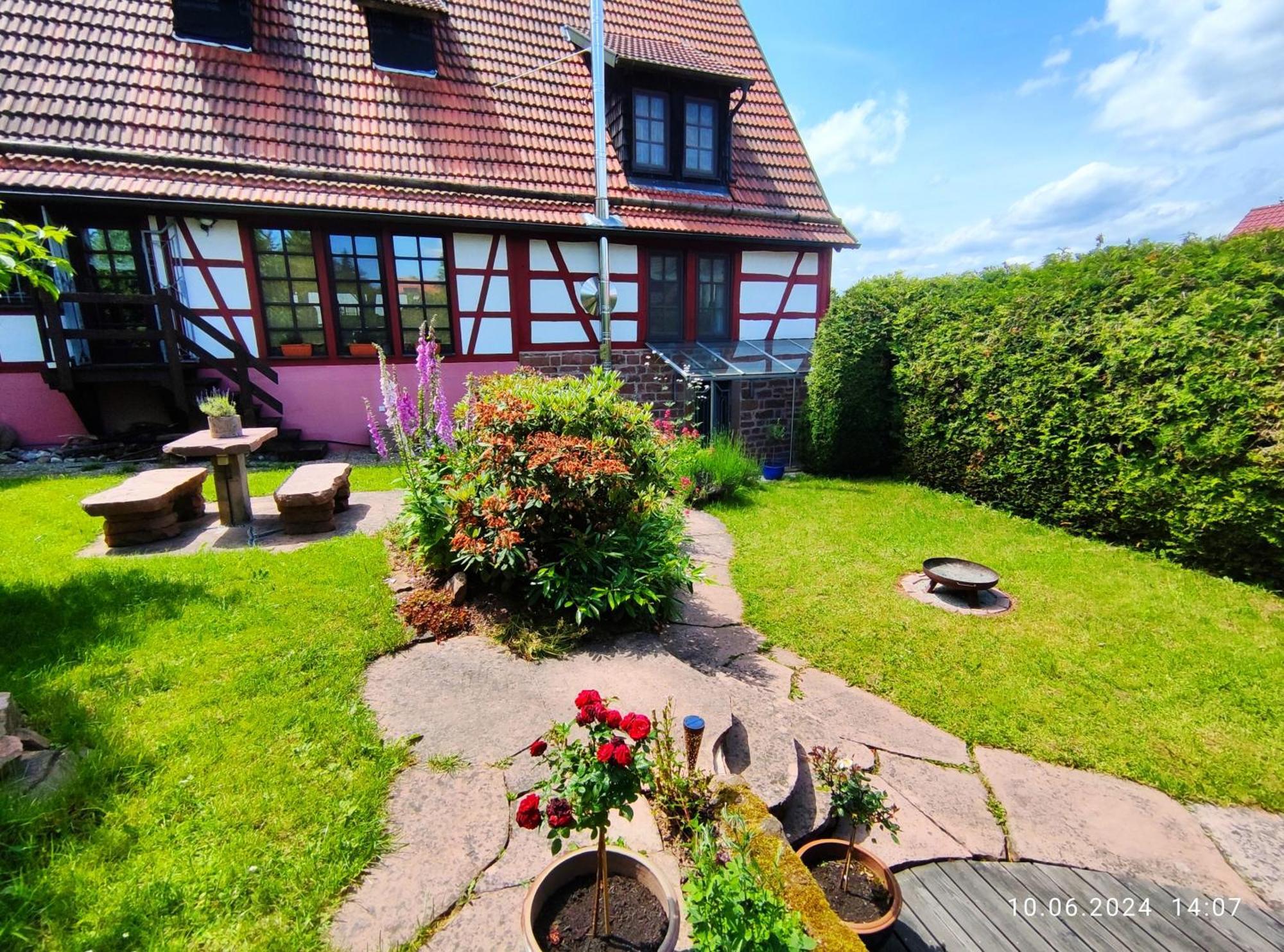 Ferienhaus Marre - Mit Grill, Feuerstelle Und Gartensauna Waldbrunn  Екстериор снимка